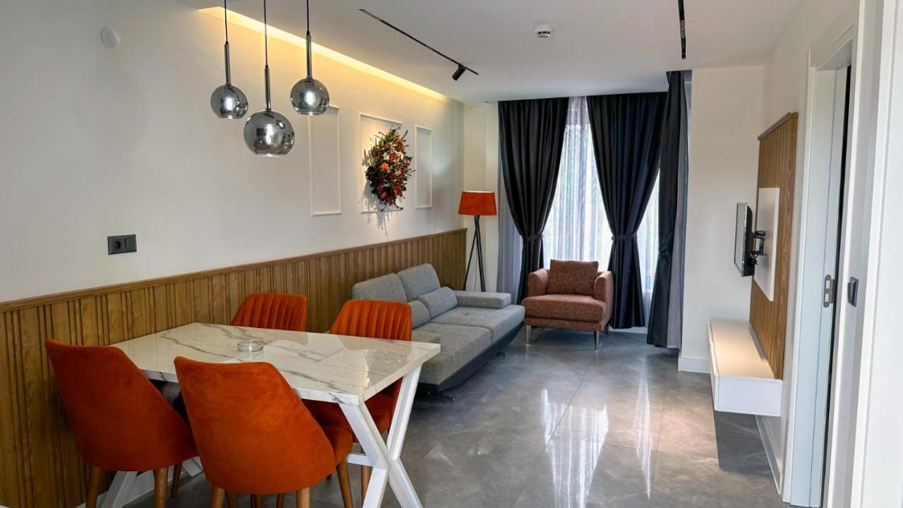 Happy Apart Otel Kuşadası