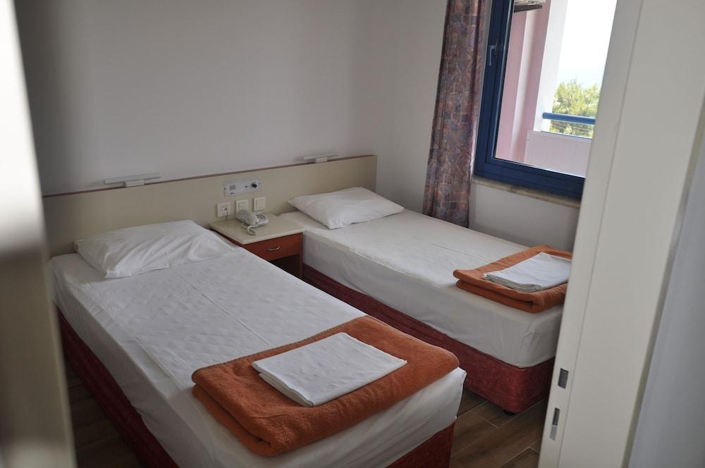 Happy Apart Otel 3*